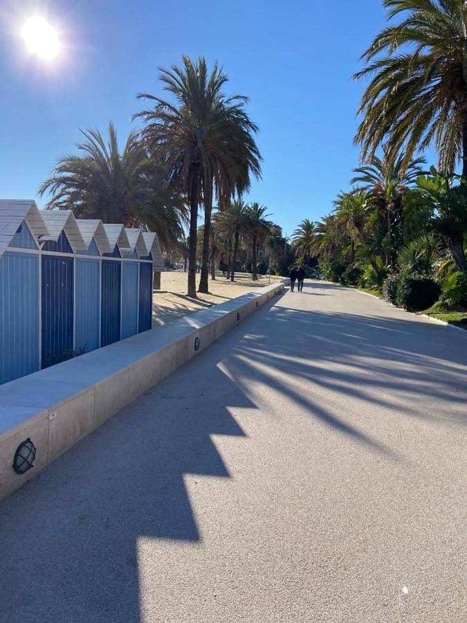 Chambre d’hôte pour 2 personnes, avec jardin et vue ainsi que terrasse et piscine dans Le Lavandou - 3