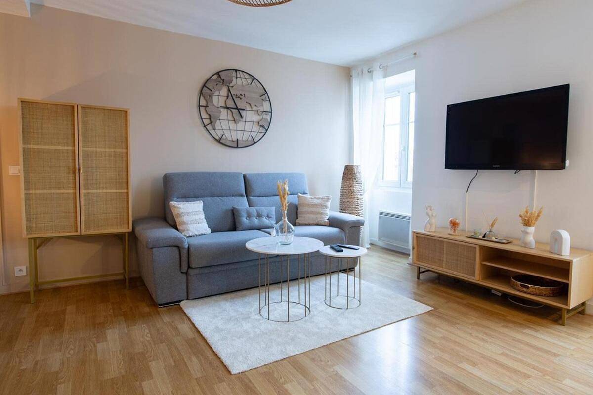 Appartement entier, Zenitude Balnéo Hypercentre Melun in Melun, Seine-et-Marne
