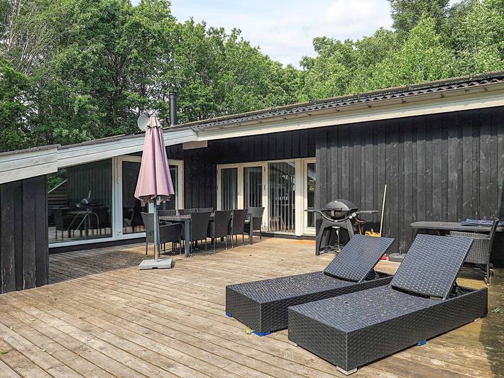 Feriehus for 8 personer, med Terrasse og Badebasseng i Skagen