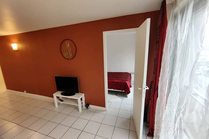 Gîte pour 4 personnes, avec jacuzzi et balcon à Esbly - 2