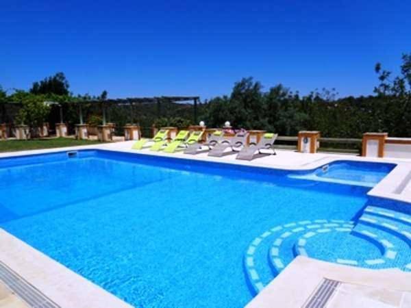 Location de vacances pour 11 personnes, animaux acceptés dans Santa Catarina da Fonte do Bispo