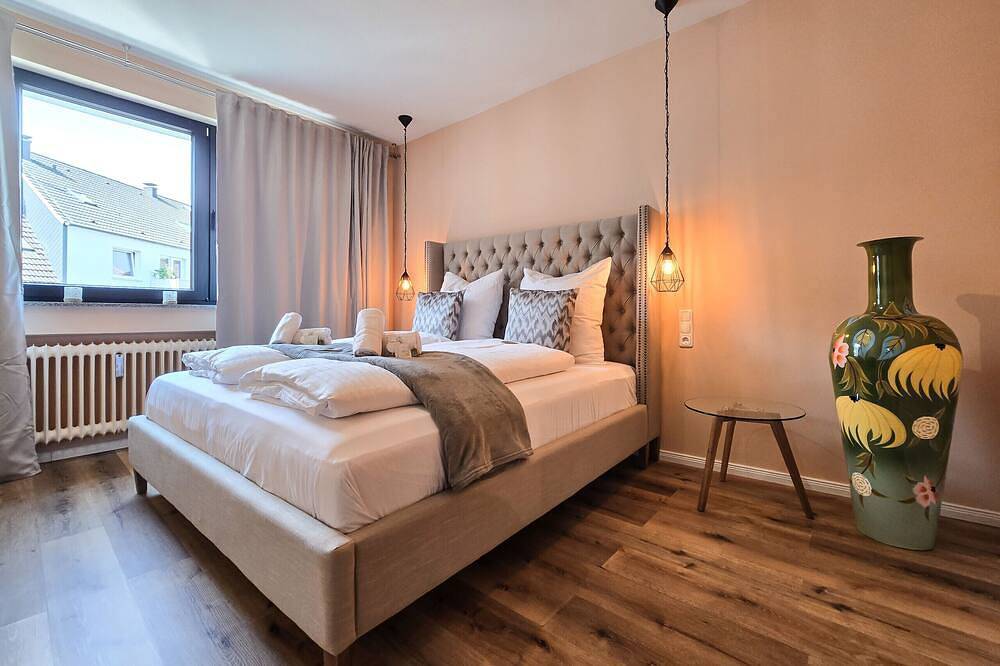 Ganze Wohnung, Alpha Apartments: 3Br Grand Space, Urban Harmony in Dortmund, Ruhrgebiet