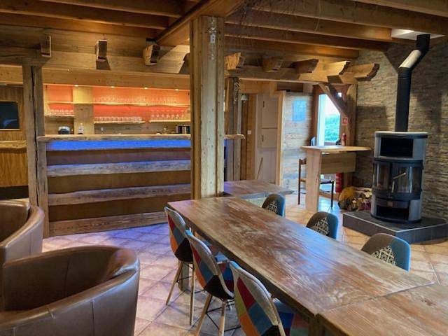 Chalet pour 23 personnes, avec jardin ainsi que terrasse et vue, animaux acceptés à Bussang - 4