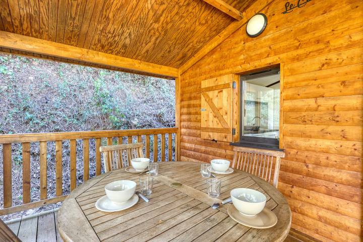 Location de vacances pour 6 personnes, avec piscine et terrasse à Solliès-Toucas - 2