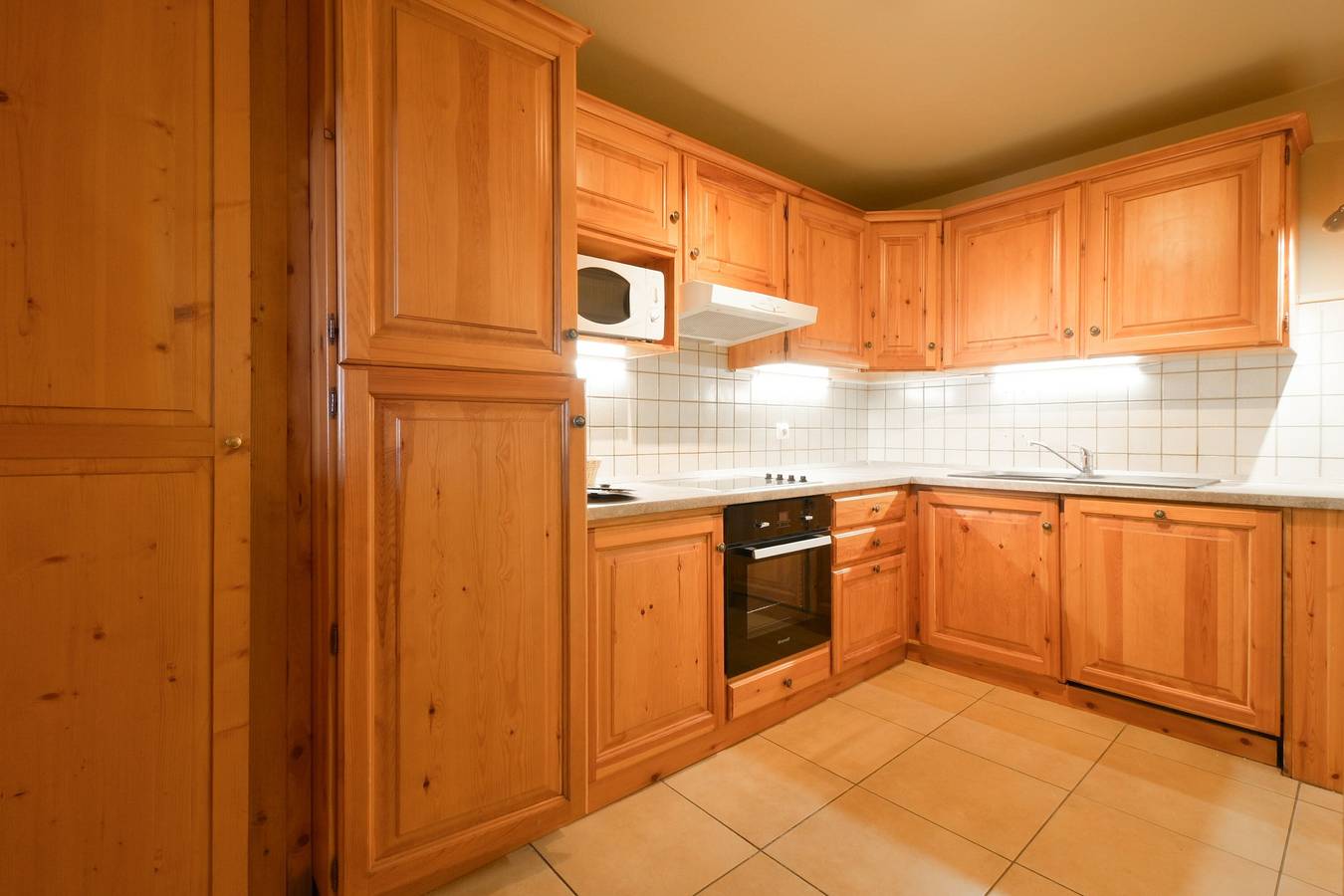 Ganze Wohnung, Appartement 'Lesetoilesdelaplagne Chalet 24' mit Bergblick und Balkon in Belle Plagne, La Plagne-Tarentaise