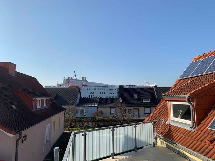 Ferienwohnung für 4 Personen, mit Ausblick und Balkon sowie Garten in Rostock - 3