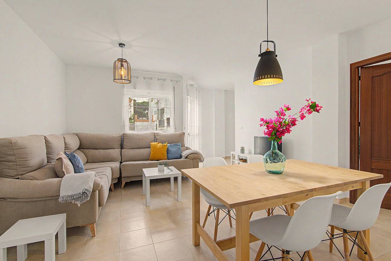 Casa El Faro a 20 metros de la playa con vistas al mar, terraza privada y balcón in El Rompido, Cartaya