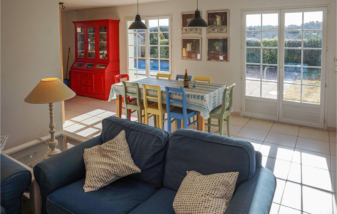 Poolside Apartment Near Saint-Pargoire in Saint-Pons-de-Mauchiens, Côte d'Améthyste