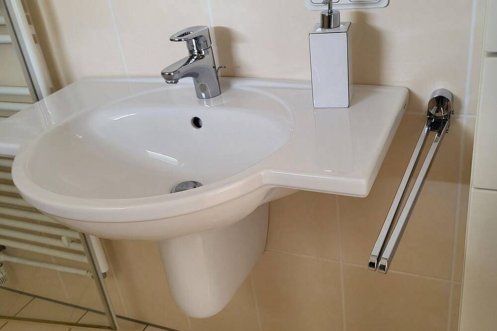 Ganze Wohnung, Ferienwohnung Bücherkiste - Ferienwohung Dusche/Wc, 1 Schlafraum in Hetzerath, Bernkastel-Kues & Umgebung