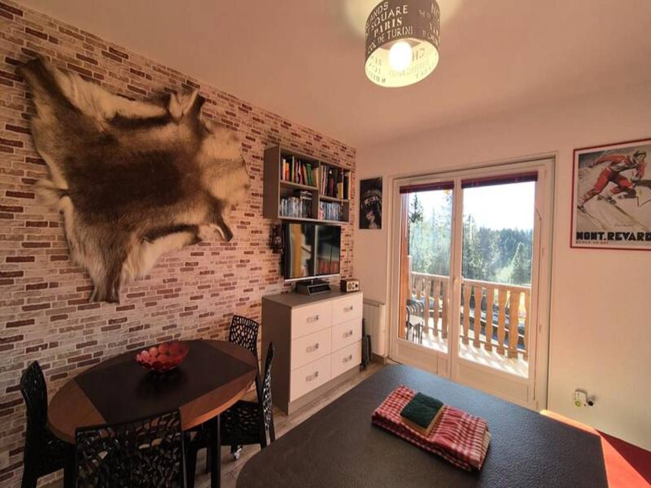 Appartement entier, Studio à Revard avec accès aux pistes in Le Revard, Les Déserts