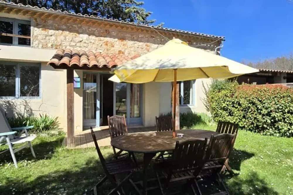 Zecamping 3* piscine pet friendly locatif 90m2 6 pers in Saint-Laurent-du-Verdon, Verdon Regional Natural Park