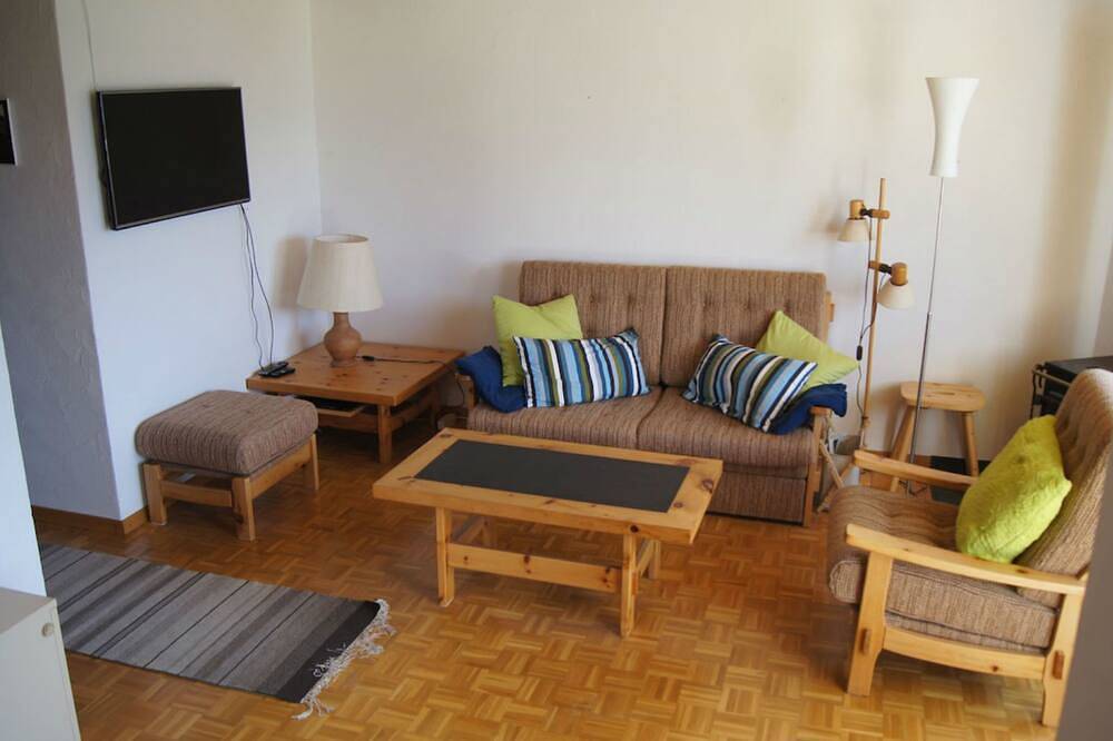 Ganze Wohnung, Sur Mulins 12.4, Vella, (Vella), 44028B in Lumnezia, Alpenarena