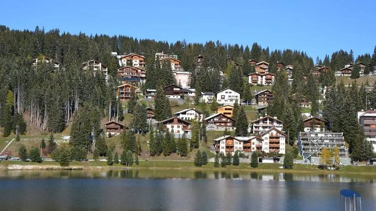Geheel vakantieappartement, Vakantieappartement voor 4 personen met balkon in Arosa, Plessur Alpen