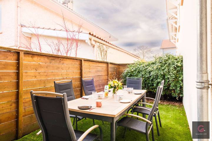Appartement de vacances pour 6 personnes, avec terrasse, adapté aux familles dans Biscarrosse (bourg)