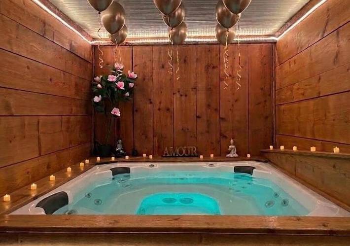 Gîte pour 2 personnes, avec Jacuzzi ainsi que Terrasse et Sauna à Tassin-la-Demi-Lune - 2