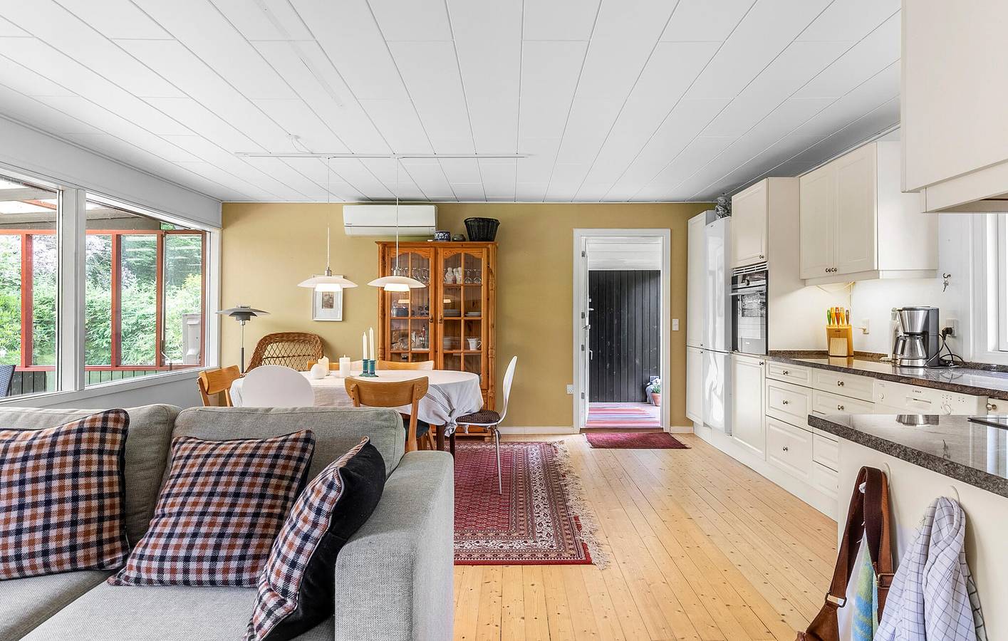 Ferienhaus für 4 Personen mit Terrasse in Melby, Hovedstaden