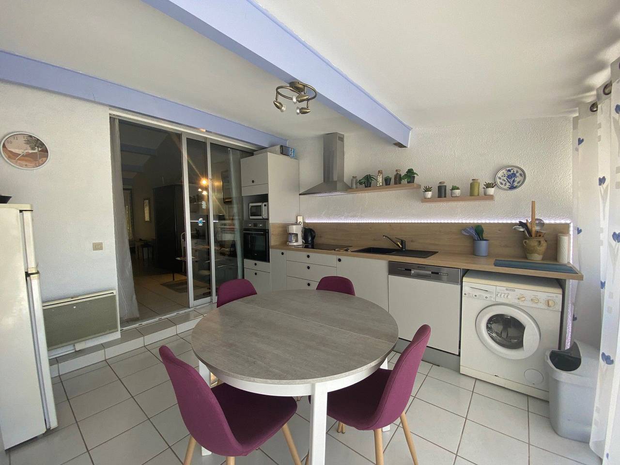 Appartement entier, Charmant T2 avec Terrasse, Clim, Parking et Wifi in Balaruc-les-Bains, Côte d'Améthyste
