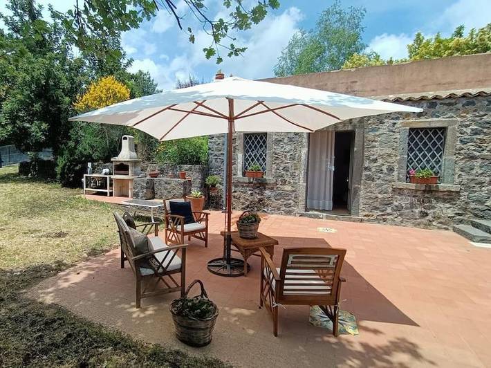 Ferienhaus für 3 Personen, mit Ausblick und Garten sowie Terrasse - 1