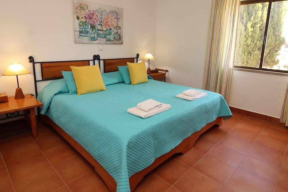 Appartamento intero, 2 Bedroom Apartment with Swimming pool at São Rafael Beach - Albufeira in Albufeira, Distretto di Faro
