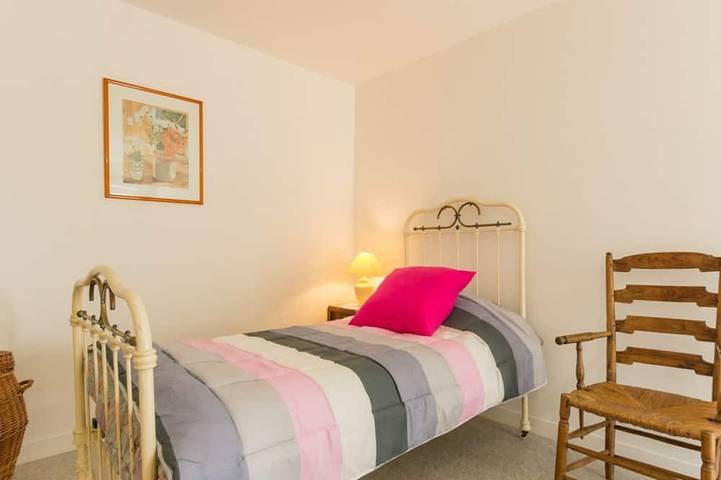 Gîte pour 5 personnes, avec jardin à Montaigu-les-Bois - 4