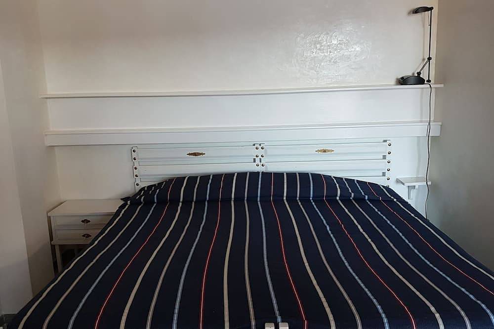 Sunny & Ocean view Apartment in Los Cristianos, Arona