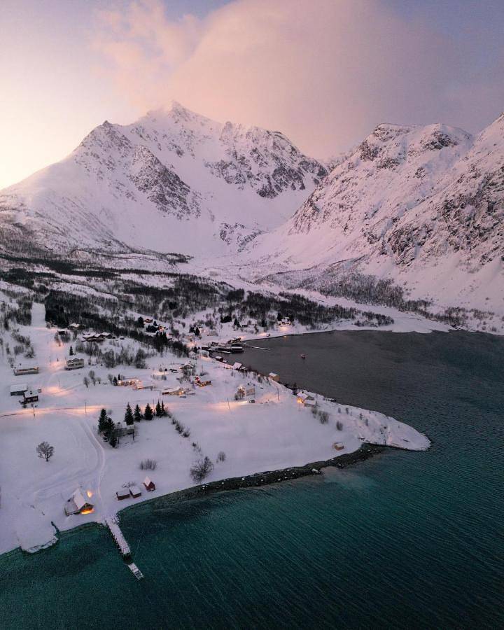 Four-Bedroom House in Lyngen