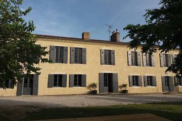 Château pour 10 personnes, avec terrasse et jardin en Gironde