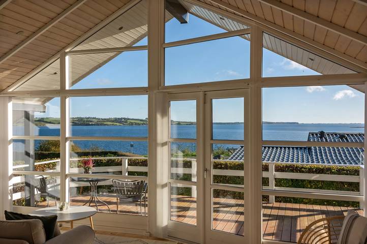 Ferieudlejning for 6 personer, med Jacuzzi og Terrasse samt Have i Flensborg Fjord (Danmark)