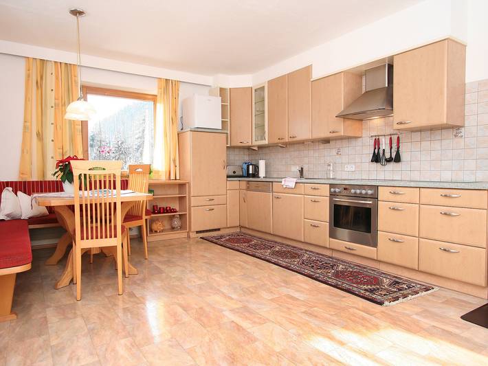 Ferienwohnung für 7 Personen, mit Balkon und Ausblick sowie Garten im Zillertal - 2