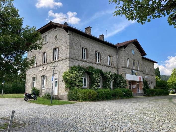 Ferienwohnung für 5 Personen, mit Balkon und Whirlpool sowie Terrasse und Sauna
