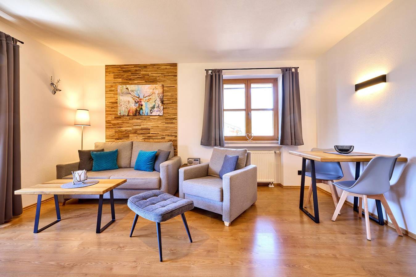 Ganze Ferienwohnung, Ferienwohnung Kramer, 1 Schlafraum, Balkon in Garmisch-Partenkirchen, Bayerische Alpen