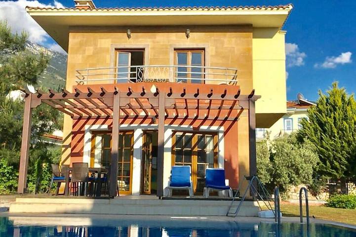 Ferienhaus für 7 Personen, mit Balkon und Garten in Fethiye