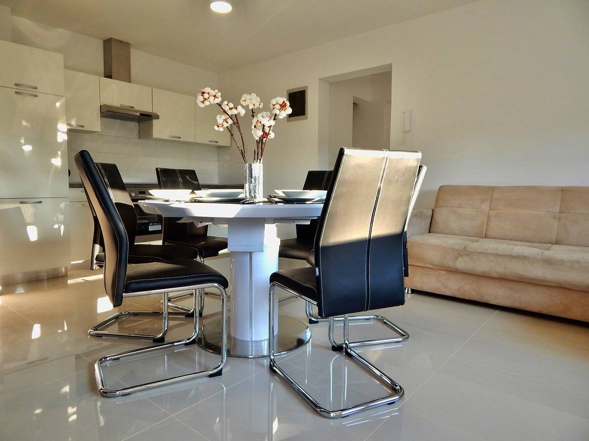 Ganze Wohnung, Beautiful first floor apartment with terrace and grill / A3 in Stinjan, Pula