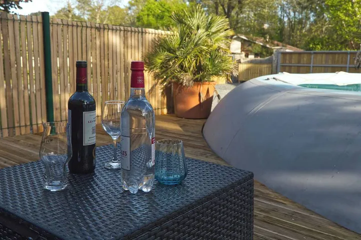 Villa pour 6 personnes, avec jardin et jacuzzi - 1