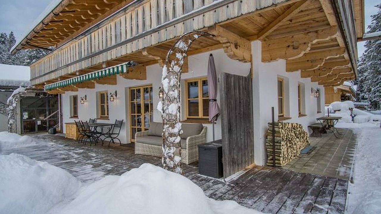Entire holiday apartment, Ferienwohnung für 2 Personen (100 m²) in Kreuth in Kreuth, Bavarian Alps