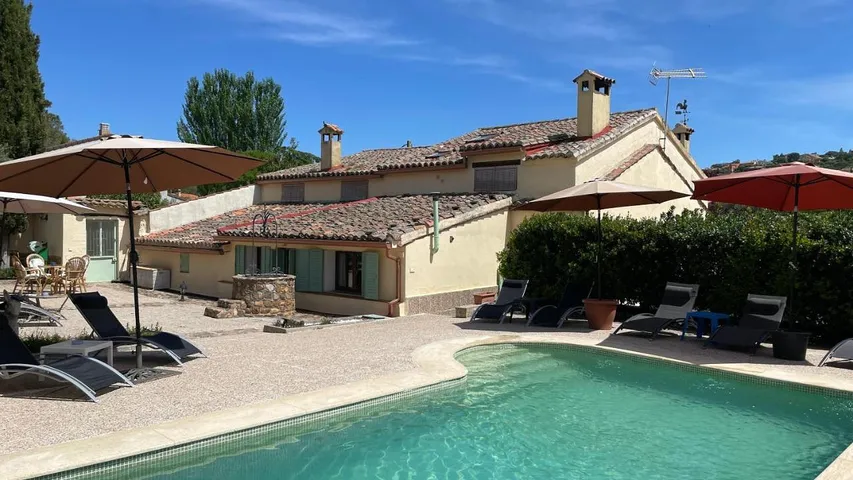 Casa de vacaciones para 15 personas, con jardín y piscina - 1