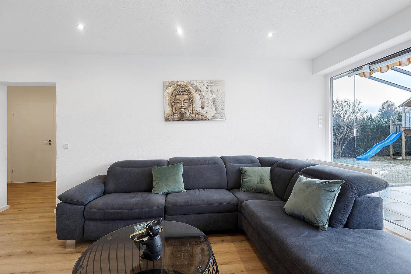 Apartamento entero, Apartamento 1 con terraza privada, jardín compartido y Wi-Fi in Bad Dürrheim, Selva Negra Central