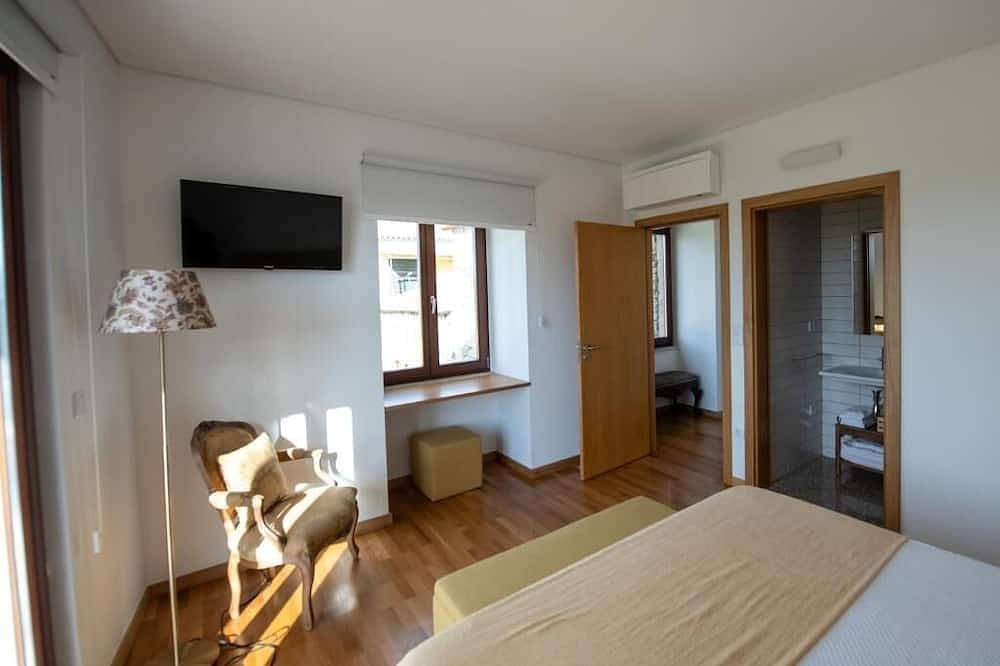 Old house restored in Douro, 5 km from Vila Real. Comfort and tranquility., foto 7