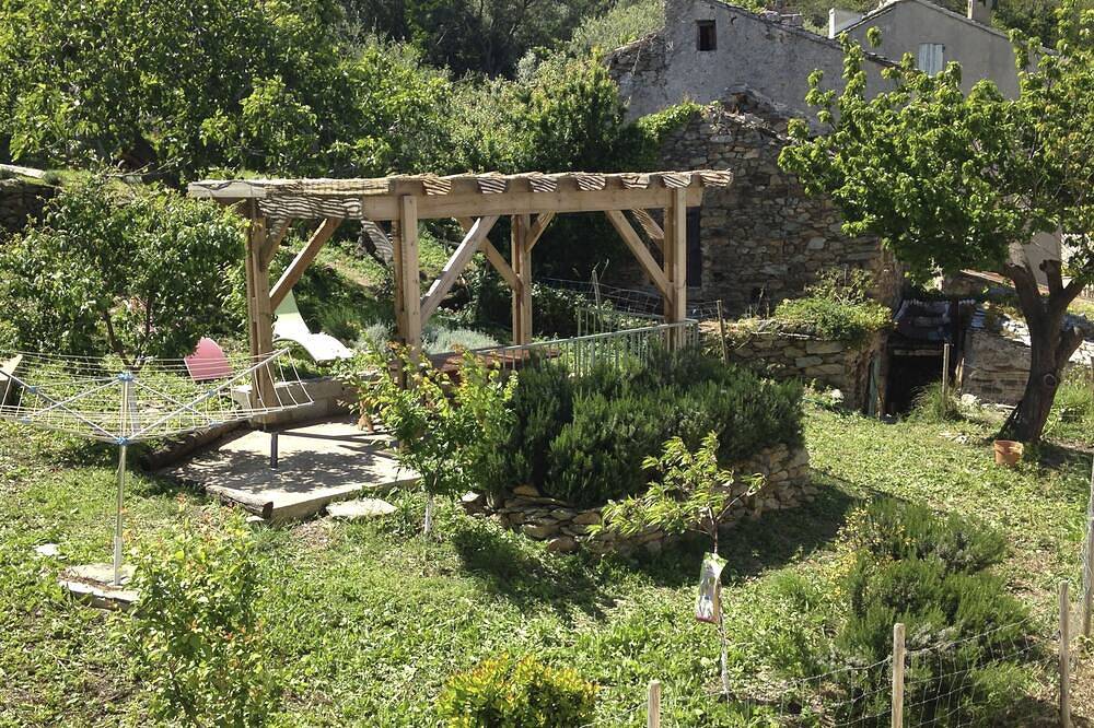 Charakterhaus Sehr ruhig, komplett renoviert in Rogliano, Cap Corse
