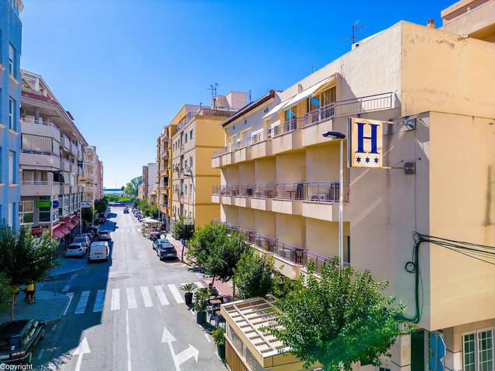 Hôtel pour 2 personnes, avec piscine ainsi que terrasse et vue