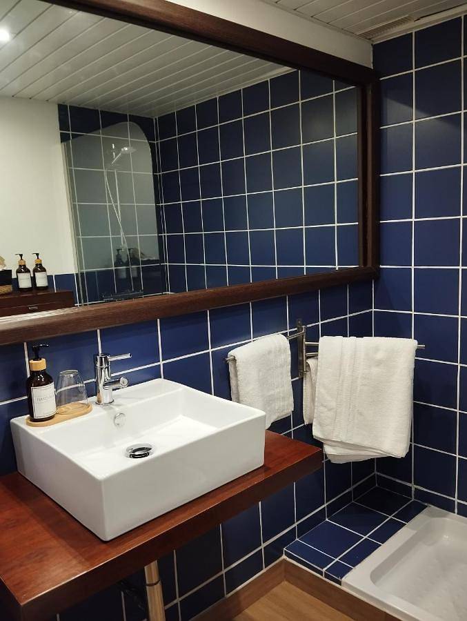 Ferienwohnung für 2 Personen, mit Terrasse und Garten sowie Pool und Ausblick