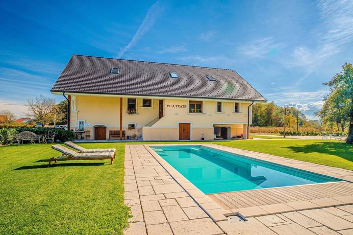 Ferienwohnung für 2 Personen, mit Terrasse und Pool - 1