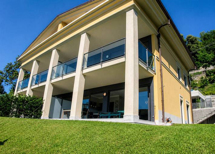 Ferienwohnung für 6 Personen, mit Garten und Terrasse sowie Ausblick und Seeblick in Lago Maggiore (Piemont) - 2
