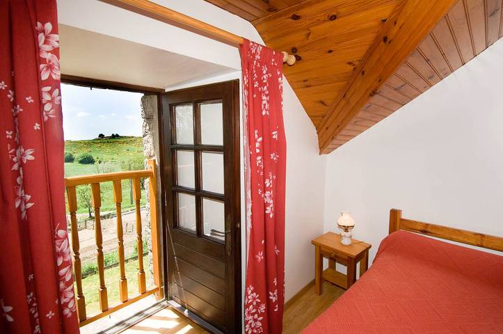 Gîte pour 2 personnes, avec jardin, animaux acceptés à Saint-Étienne-du-Valdonnez - 3