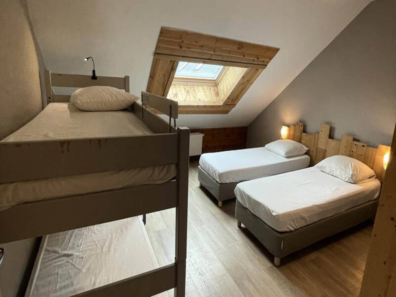 Appartement entier, Appartement à Prat-de-Bouc au Skilift in Albepierre-Bredons, Parc naturel régional des Volcans d'Auvergne