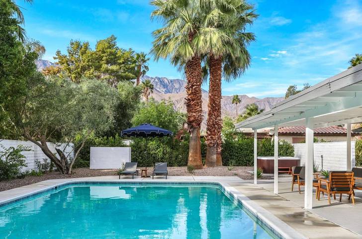Villa pour 8 personnes, avec jacuzzi ainsi que piscine et jardin à Palm Springs