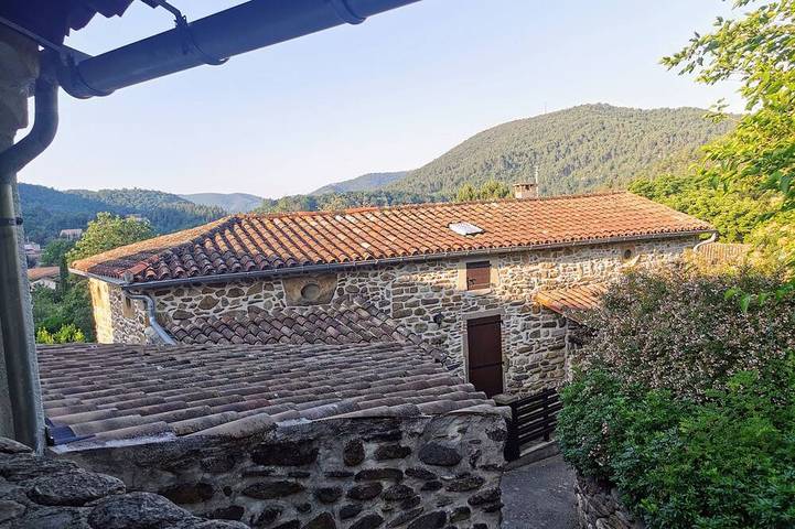 Gîte pour 5 personnes, avec Piscine