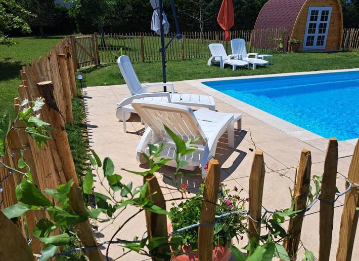 Gîte pour 6 personnes, avec piscine ainsi que jardin et balcon dans le Gers - 4