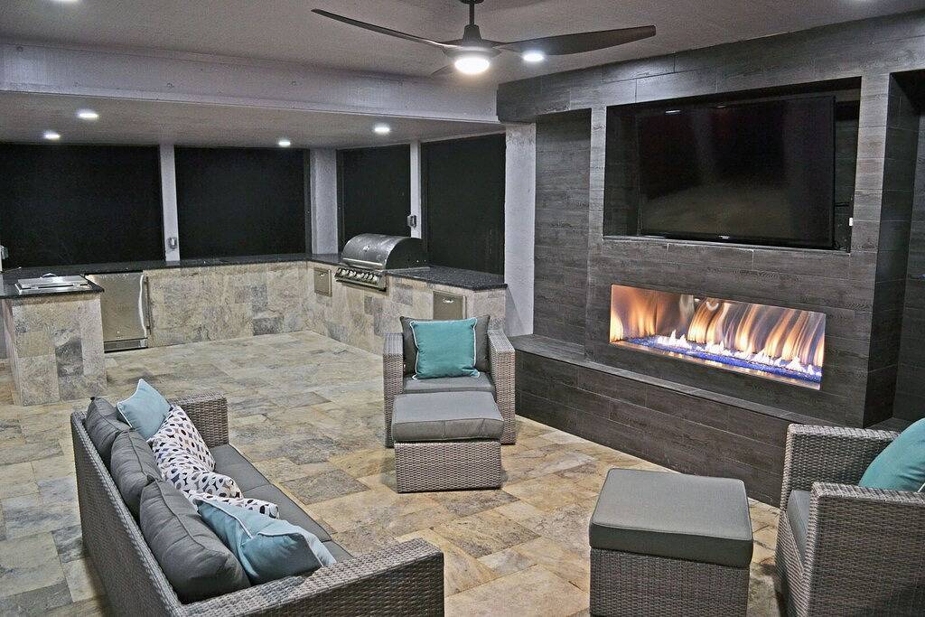 Luxus Siesta Key Ferienwohnung W / Pool, Spa und Strand zu Fuß erreichbar in Sarasota, Sarasota County