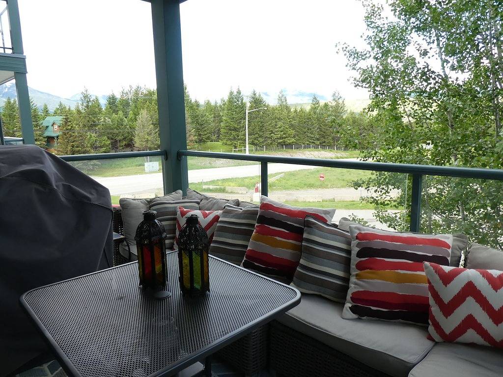 Ganze Wohnung, Mountain View Condo, 7+ Night Disc%, 2 Balconies, 2 King Br, 2 Bath-Pool/Hot Tub in Radium Hot Springs, Kootenay-Nationalpark